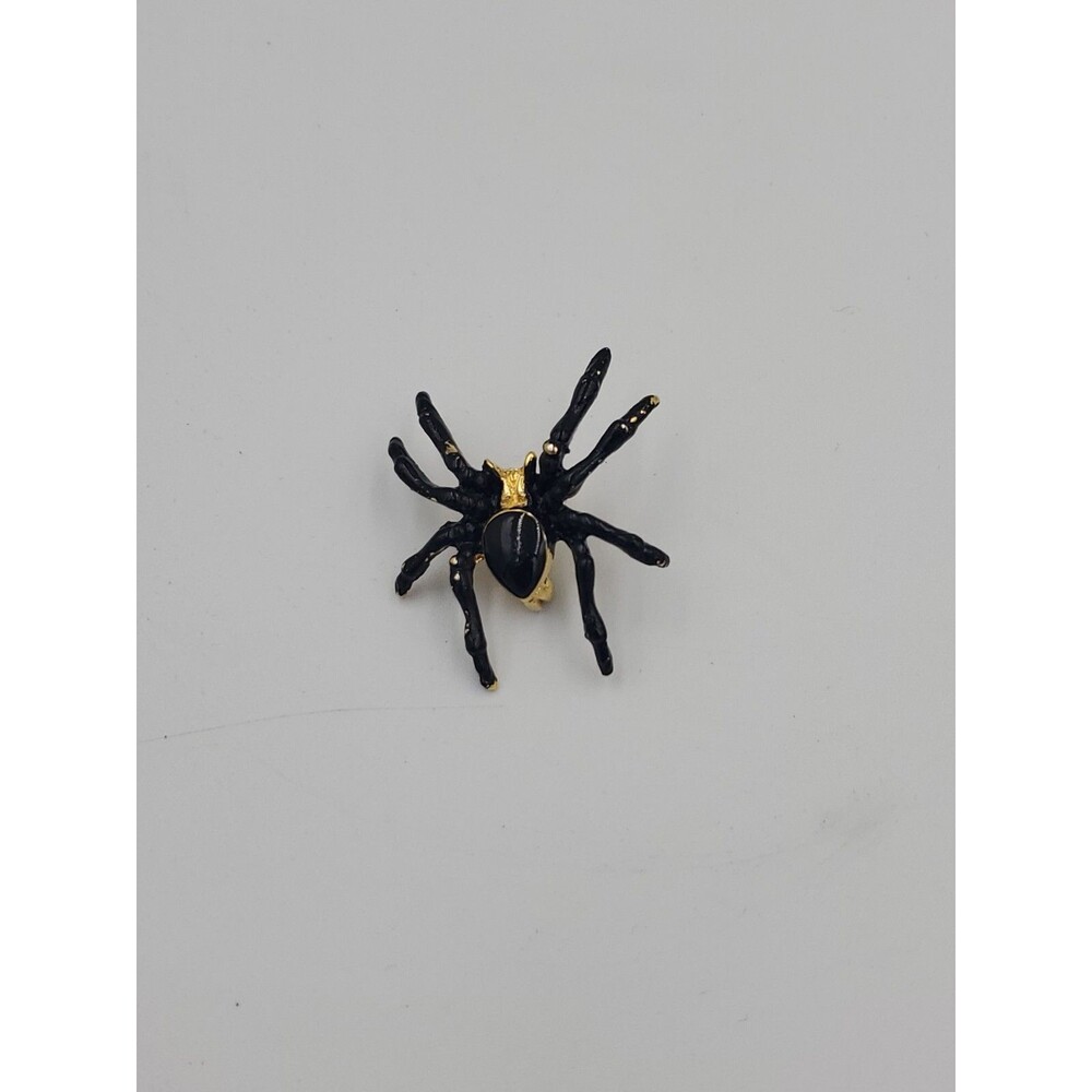 Exquisite Vintage Spider Pin Brooch Black Gold Tone Halloween Elvira